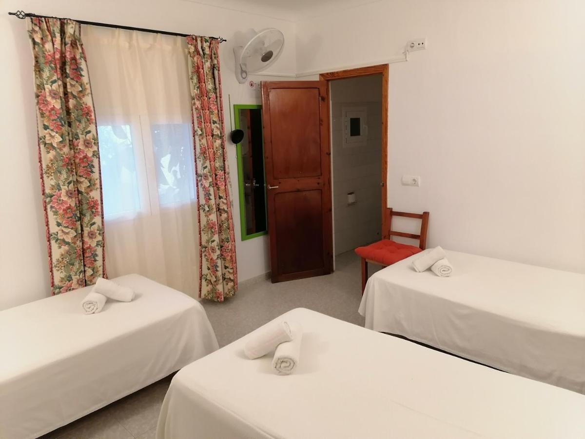 Hostal Pepe Sant Ferran de Ses Roques Buitenkant foto