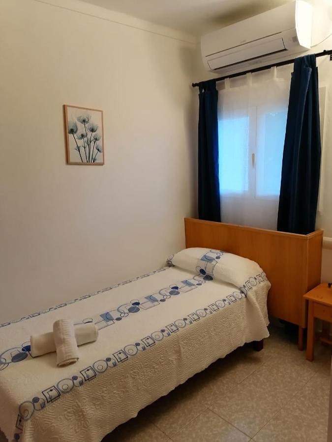 Hostal Pepe Sant Ferran de Ses Roques Buitenkant foto
