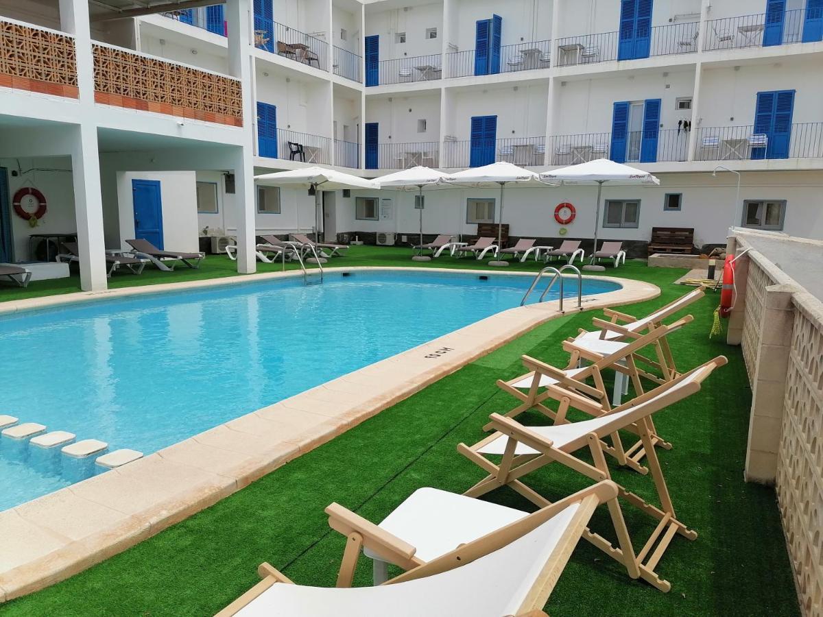 Hostal Pepe Sant Ferran de Ses Roques Buitenkant foto
