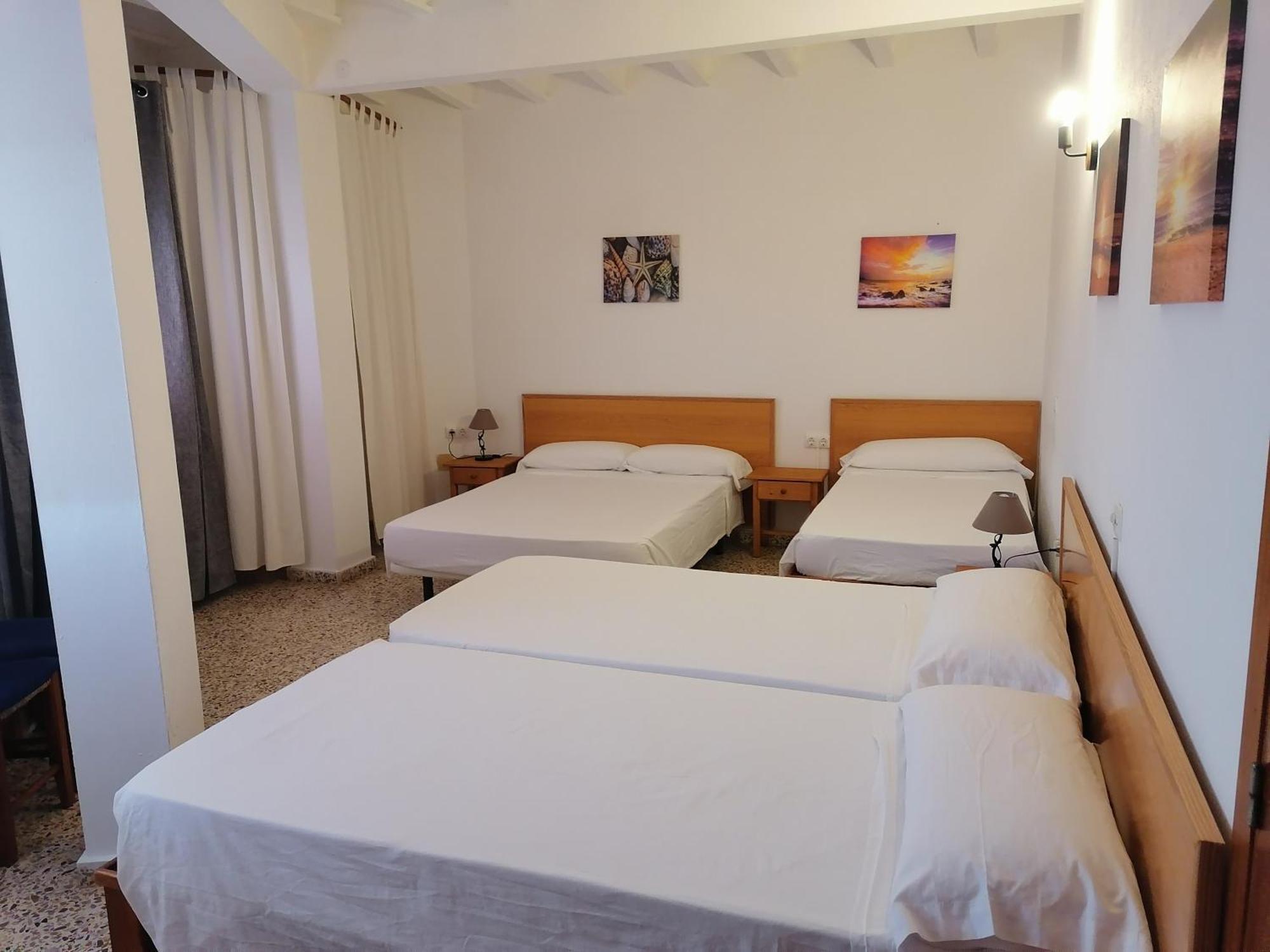 Hostal Pepe Sant Ferran de Ses Roques Buitenkant foto
