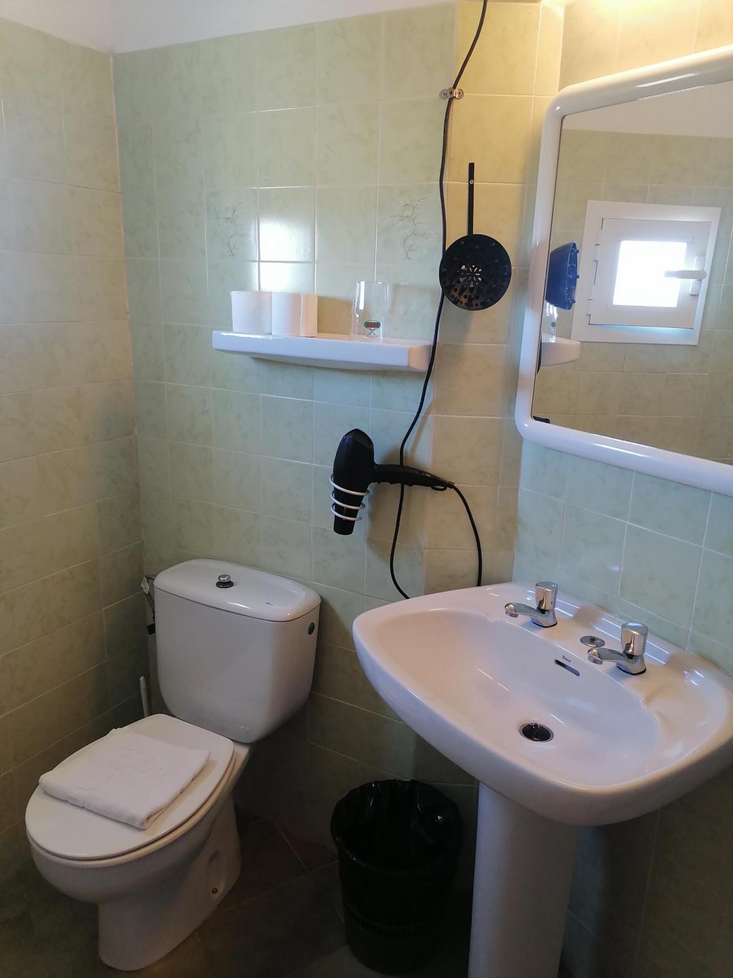 Hostal Pepe Sant Ferran de Ses Roques Buitenkant foto