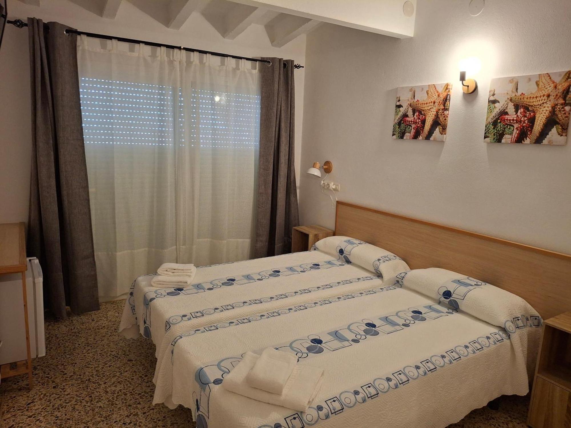 Hostal Pepe Sant Ferran de Ses Roques Buitenkant foto
