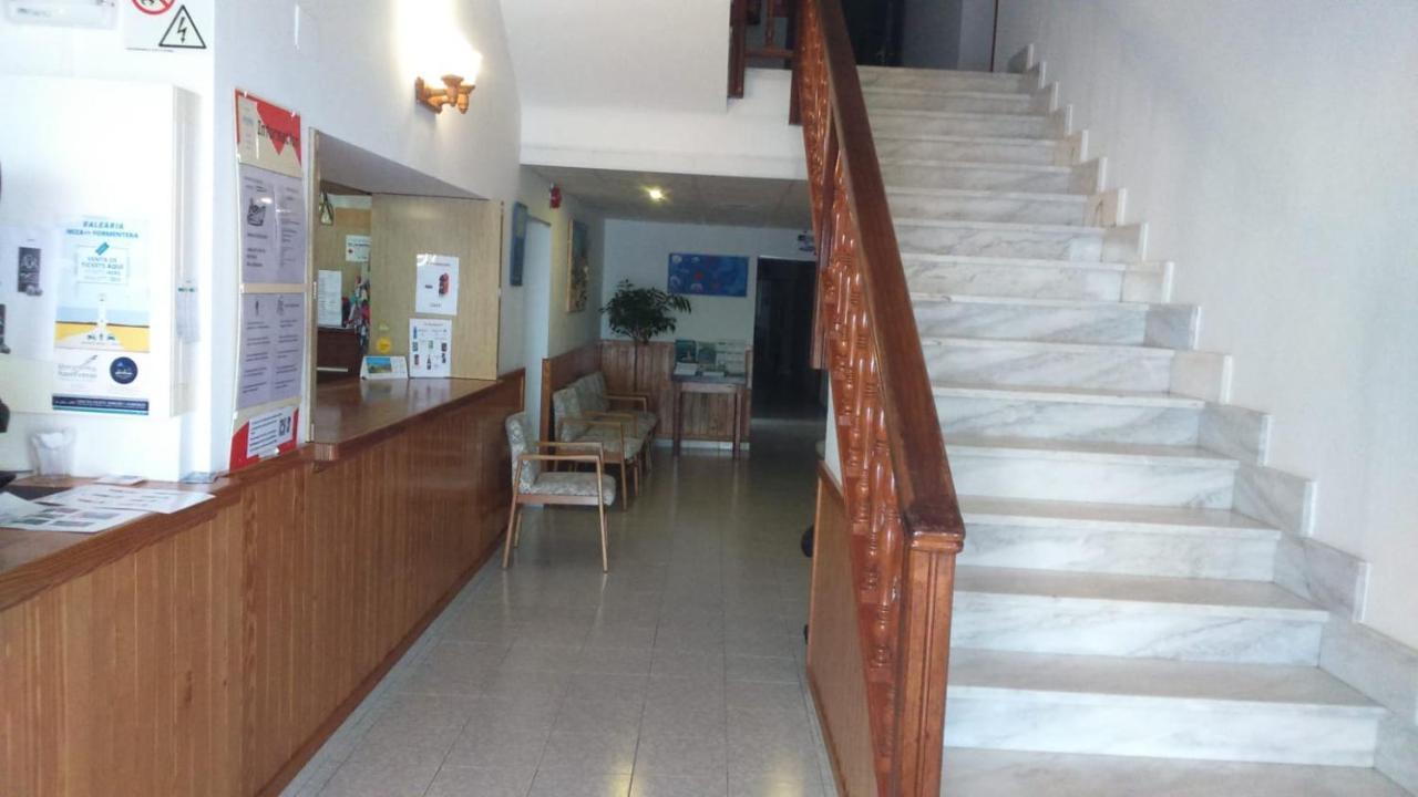 Hostal Pepe Sant Ferran de Ses Roques Buitenkant foto